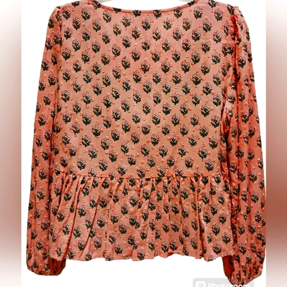 Loft Peplum Blouse Size Petite M EUC (Cami not included) - Picture 2 of 10